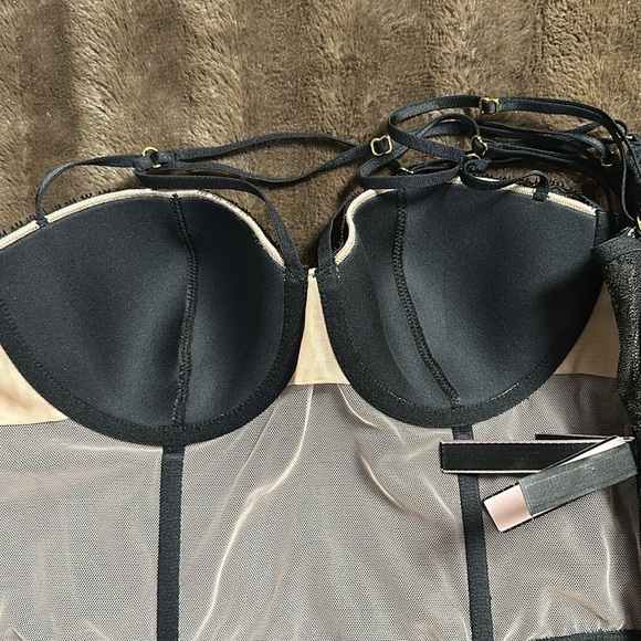 NWT VICTORIAS SECRET Very Sexy Balconette Black Sz 32D - Picture 6 of 8